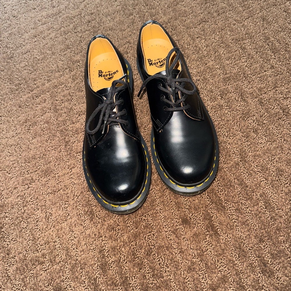 Dr Martens women’s smooth leather Oxford shoes size 6/37